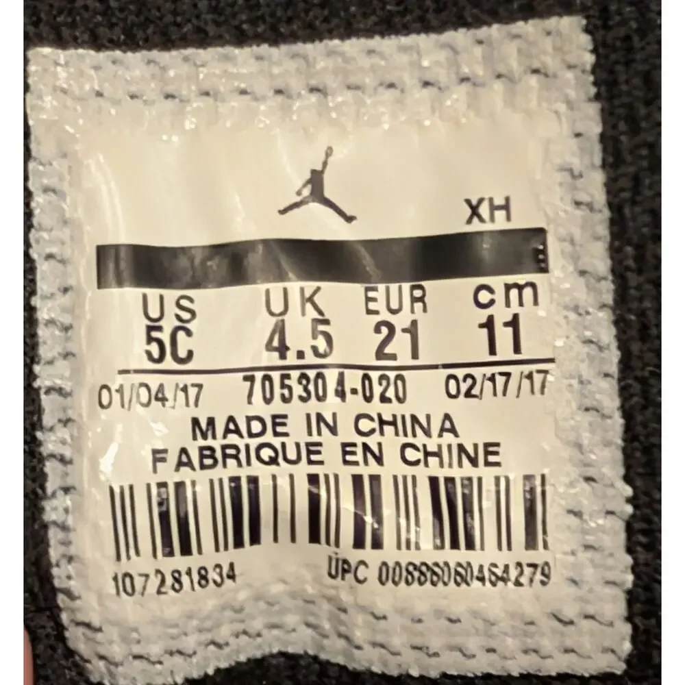 Air Jordan 1 Retro High BT Size 5C 705304-020 Black Red White Toddler
